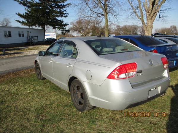 BLACK FRIDAY SALE GOING ON TODAY 2010 MERCURG MILAN 124K - cars &... for sale in Perrysburg, OH – photo 2