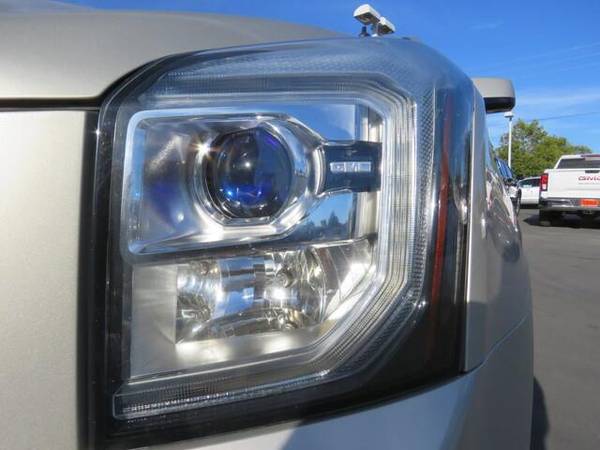 2015 GMC Yukon XL SLT - SUV - cars & trucks - by dealer - vehicle... for sale in Healdsburg, CA – photo 10