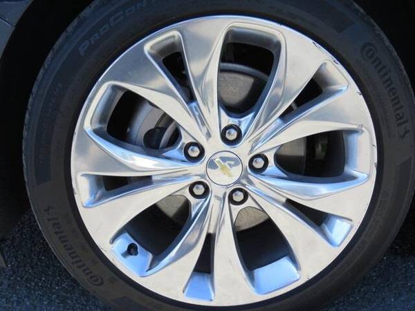 2019 Chevrolet Malibu sedan Premier (Northsky Blue Metallic) - cars for sale in Lakeport, CA – photo 24