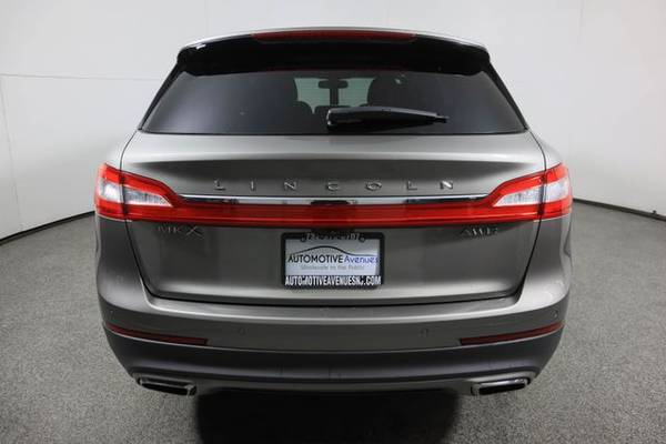 2017 Lincoln MKX, Luxe Metallic - cars & trucks - by dealer -... for sale in Wall, NJ – photo 4