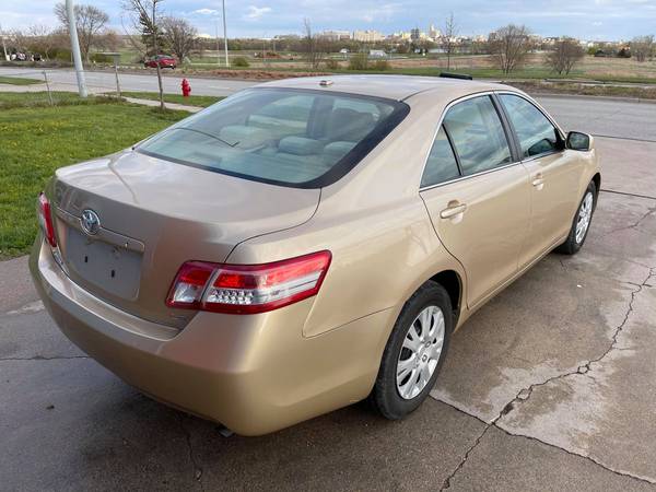 2011 Toyota Camry LE - - by dealer - vehicle for sale in Lincoln, NE – photo 3