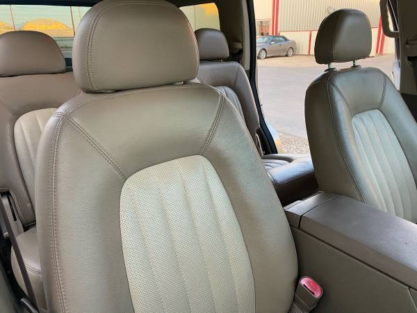 2003 Mercury Moutaineer V8 3rd Row Leather Heated Seats Low Miles -... for sale in Lubbock, TX – photo 19