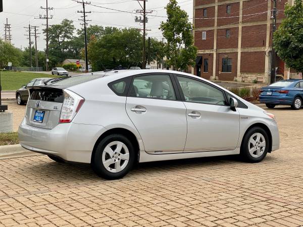 2011 Toyota Prius Prius II - cars & trucks - by dealer - vehicle... for sale in Aurora, IL – photo 5