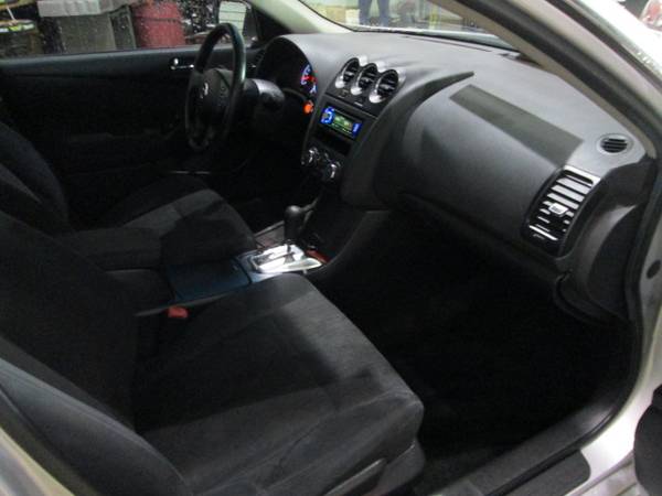 2012 Nissan Altima 2 5 S Loaded 32 MPG CLEAN got cash? for sale in Boston, MA – photo 5
