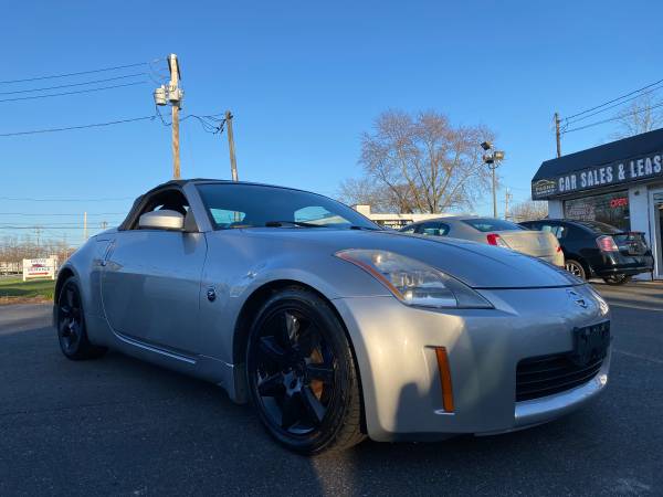 2004 Nissan 350Z Enthusiast Roadster 6 Speed RWD Excellent Condition for sale in Centereach, NY – photo 6