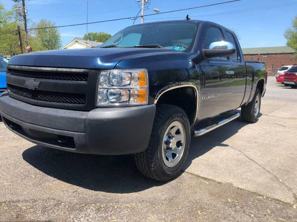 2008 Chevrolet Chevy Silverado 1500 Work Truck 4WD 4dr Extended Cab for sale in Louisville, KY – photo 7