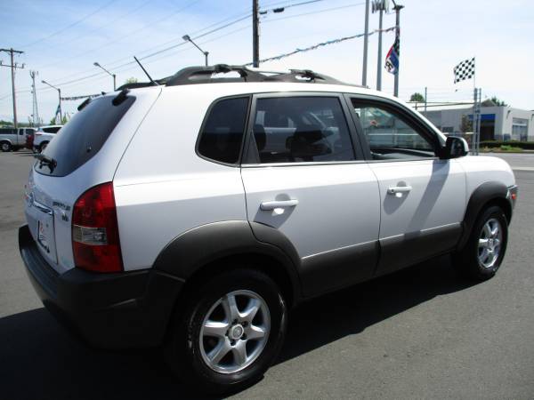 2005 HYUNDAI TUCSON - - by dealer - vehicle automotive for sale in Longview, OR – photo 8