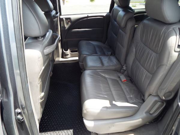2010 Honda Odyssey EX-L w/ DVD and Navigation - cars & trucks - by... for sale in Wilmington, DE – photo 20