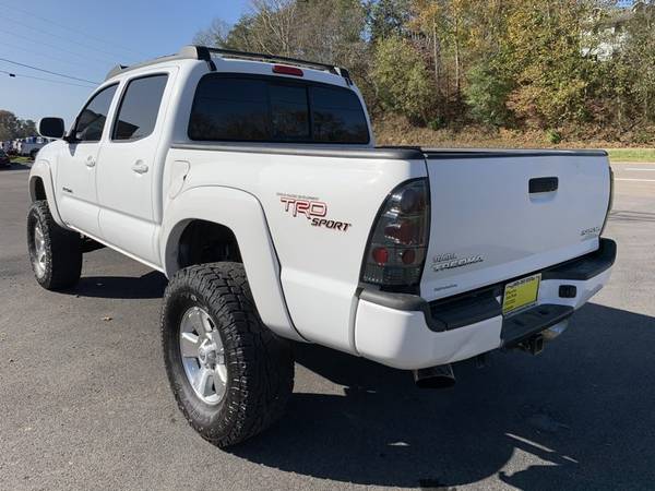 2011 TOYOTA TACOMA * 4X4 * Towing Pkg * We FINANCE / TAKE TRADES -... for sale in Sevierville, TN – photo 5