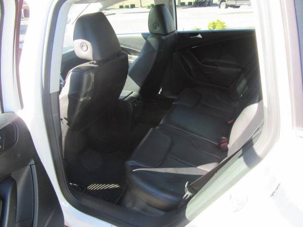 2010 Volkswagen Passat KOMFORT WAGON 4D - Down Pymts Starting at... for sale in Marysville, WA – photo 6