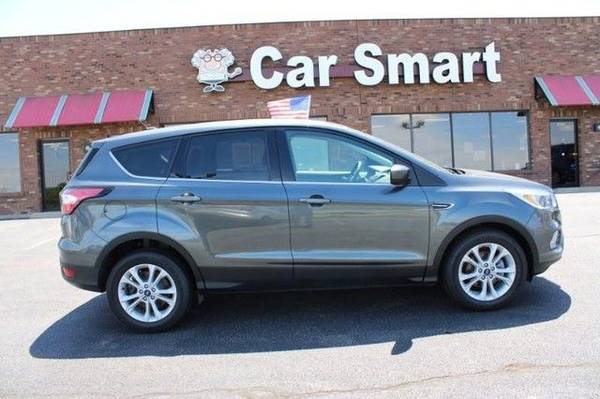 2017 Ford Escape SE - Try... - cars & trucks - by dealer - vehicle... for sale in Jackson, IL – photo 2