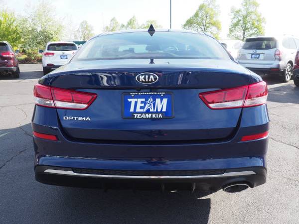 2019 Kia Optima LX - - by dealer - vehicle automotive for sale in Bend, OR – photo 5