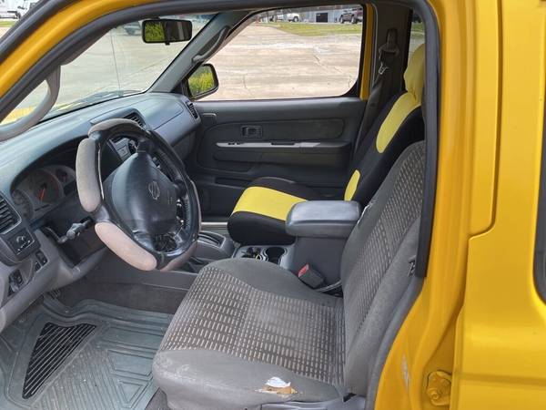 2001 Nissan Xterra XE V6 4dr 4WD SUV hatchback YELLOW - cars & for sale in Springdale, AR – photo 9