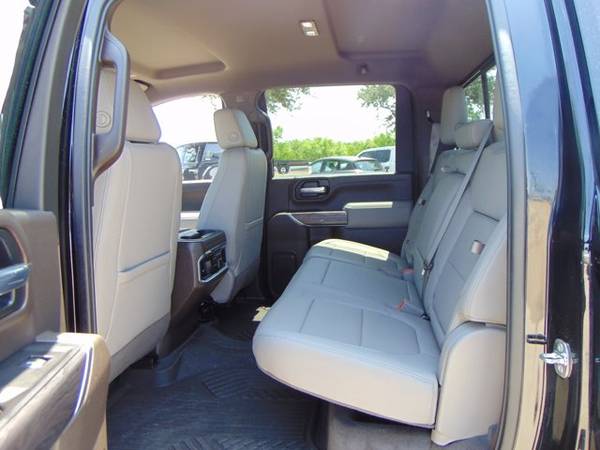 2020 Chevy Silverado 2500HD Ltz 4x4 ( Mileage: 18, 998! - cars & for sale in Devine, TX – photo 10