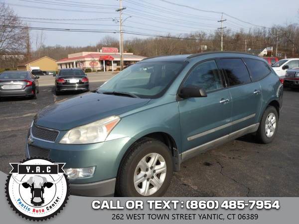 2009 Chevrolet Traverse AWD-eastern CT - - by dealer for sale in Yantic, CT – photo 3