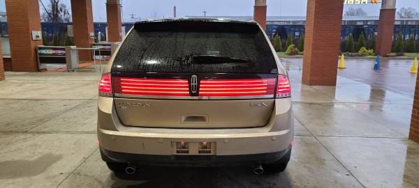 ///07 LINCOLN MKX AWD GLASSTOP // - cars & trucks - by dealer -... for sale in East Hartford, CT – photo 9