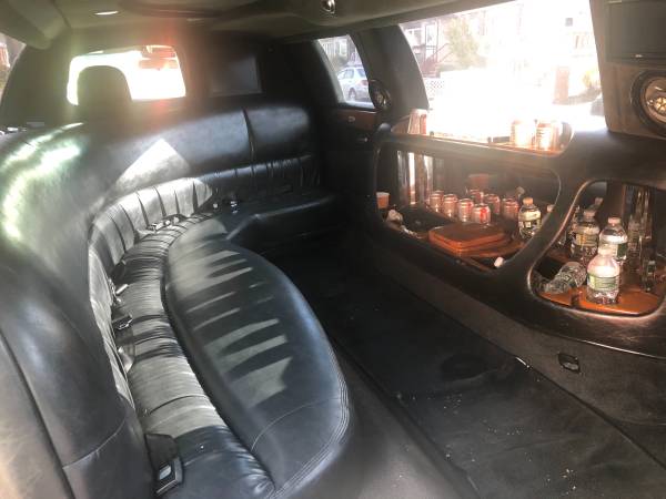 2005 Lincoln Towncar Limousine Special Edition - - by for sale in Brooklyn, NY – photo 7