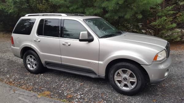 2004 Lincoln Aviator W/ 200K **Mechanic's Special** for sale in reading, PA – photo 2