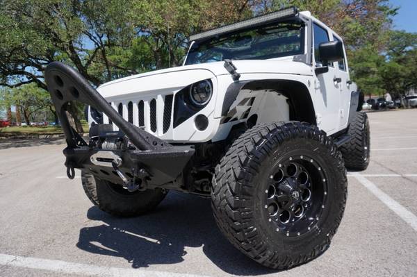 2014 Jeep Wrangler Unlimited 4DR ( HURRY JK UNDER 30k GO FAST ) for sale in Austin, TX – photo 3