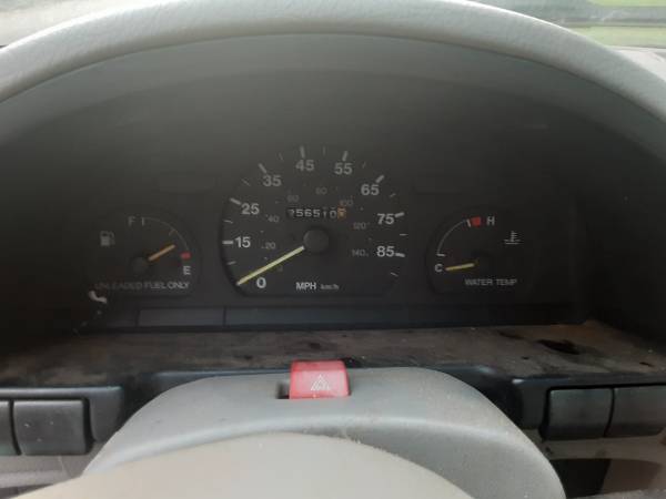 1993 Geo Metro XFi Hatchback - 50+ MPG - Reliable Transportation -... for sale in Portland, OR – photo 13