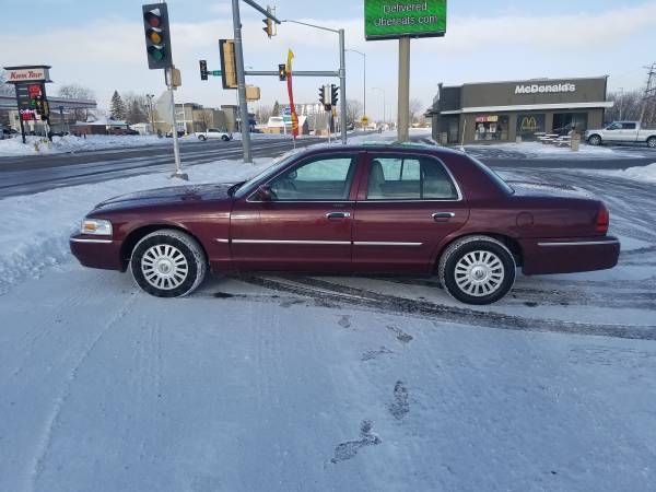 2007 Marquis 127xxx miles reduced $3200 for sale in Superior, MN