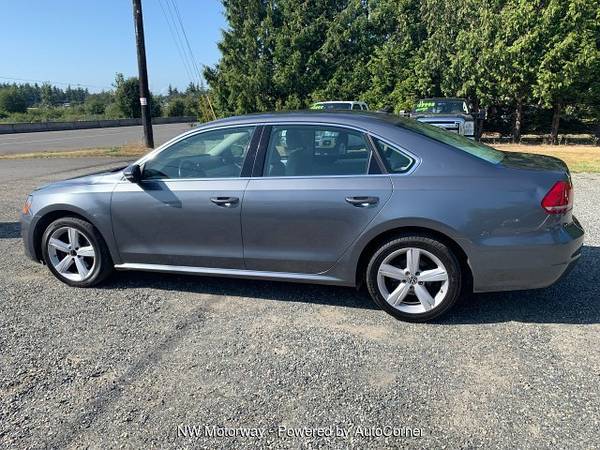 2012 Volkswagen Passat 2.5L SE AT 6-Speed Automatic for sale in Lynden, WA – photo 2