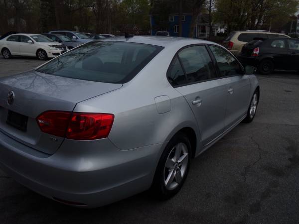 2011 VOLKSWAGEN JETTA TDI - - by dealer - vehicle for sale in North Providence, RI – photo 3