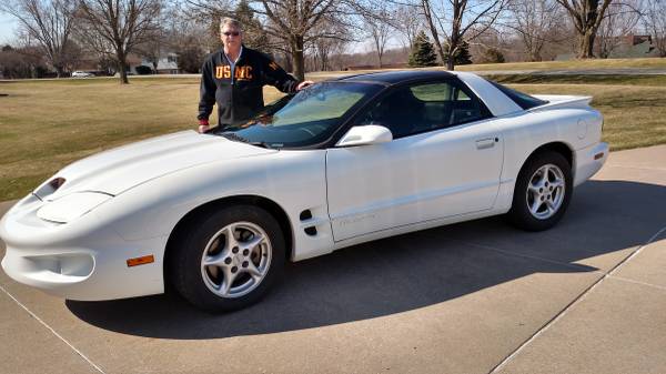 Firebird Formula 2001 - cars & trucks - by owner - vehicle... for sale in Blue Grass, IA – photo 2
