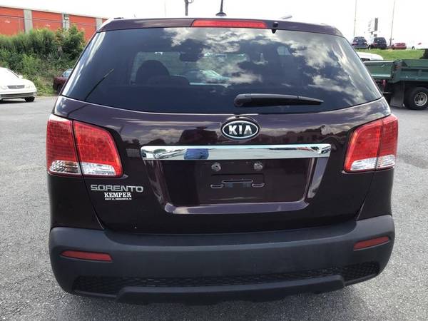 2011 KIA SORENTO*UP FOR AUCTION* - cars & trucks - by dealer -... for sale in Whitehall, PA – photo 4