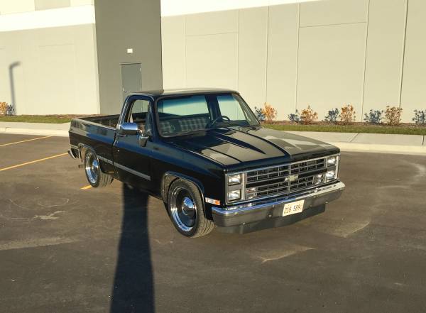 1984 Chevy Silverado - short bed pickup - cars & trucks - by owner -... for sale in Wheaton, IL – photo 3