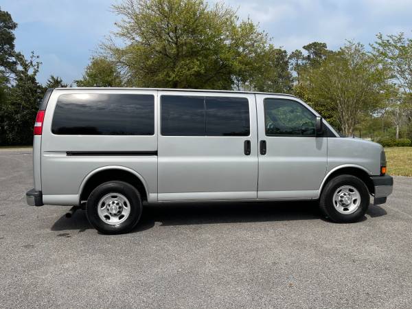2017 CHEVROLET EXPRESS G2500 LS 2500 3dr Passenger Van - stock 11437 for sale in Conway, SC – photo 9