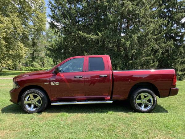 2017 RAM 1500 5.7 V8 4X4 ONLY 6k MILES for sale in Island Heights, NJ – photo 3