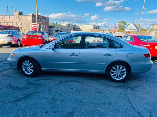 2008 HYUNDAI AZERA LIMITED - cars & trucks - by dealer - vehicle... for sale in Malden, MA – photo 4