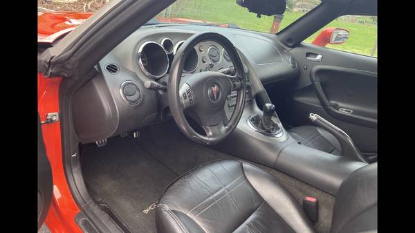 2008 Pontiac Solstice GXP - Low Miles ! for sale in Bronxville, NY – photo 13