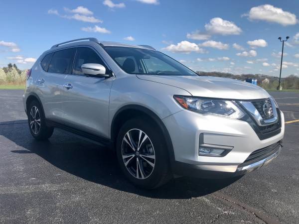 2020 Nissan Rogue SV - - by dealer - vehicle for sale in Lockport, IL – photo 3