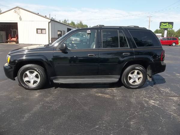 2006 CHEVY TRAILBLAZER LS 4X4 - cars & trucks - by dealer - vehicle... for sale in Tomah, WI – photo 2
