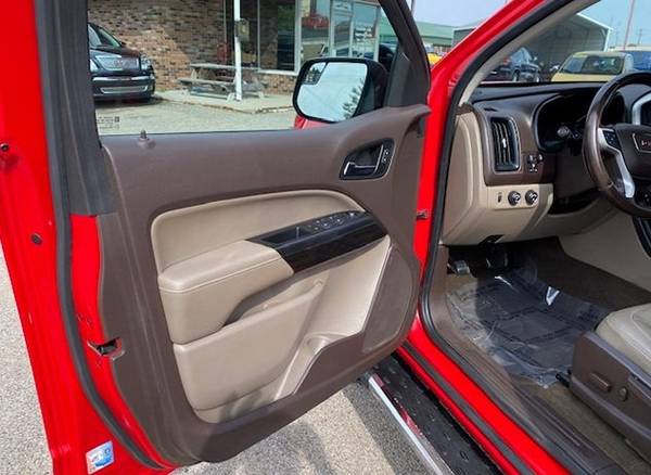 2017 GMC Canyon SLT Crew 4WD-49K Miles-2.8 Durmax Diesel-Like New -... for sale in Lebanon, IN – photo 8
