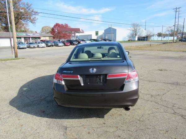 2011 Honda Accord LX P 4dr Sedan - - by dealer for sale in Bloomington, IL – photo 20