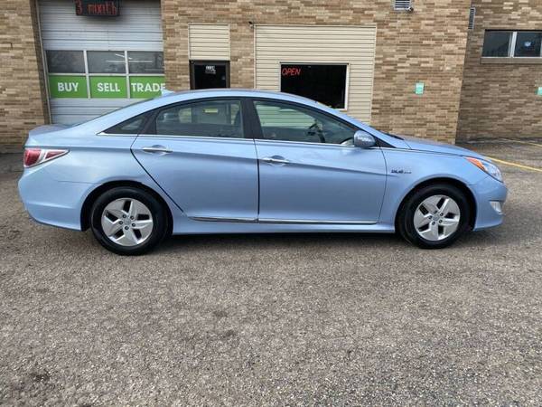 2012 Hyundai Sonata Hybrid One Owner Leather for sale in Beloit, WI – photo 4