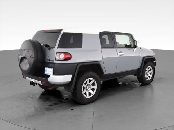 2014 Toyota FJ Cruiser Sport Utility 2D suv Gray - FINANCE ONLINE -... for sale in Washington, District Of Columbia – photo 11