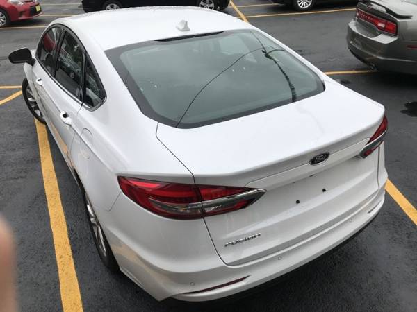 2020 FORD FUSION SE $500-$1000 MINIMUM DOWN PAYMENT!! CALL OR TEXT... for sale in Hobart, IL – photo 3