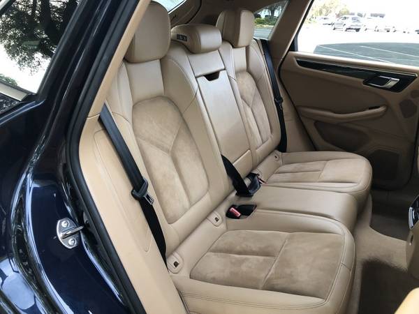 2017 Porsche Macan CLEAN CARFAX BEIGE LEATHER EXCELLENT CONDITION for sale in Sarasota, FL – photo 7