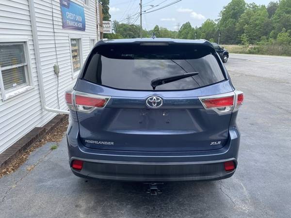2014 Toyota Highlander Xle - - by dealer - vehicle for sale in Walkertown, NC – photo 8