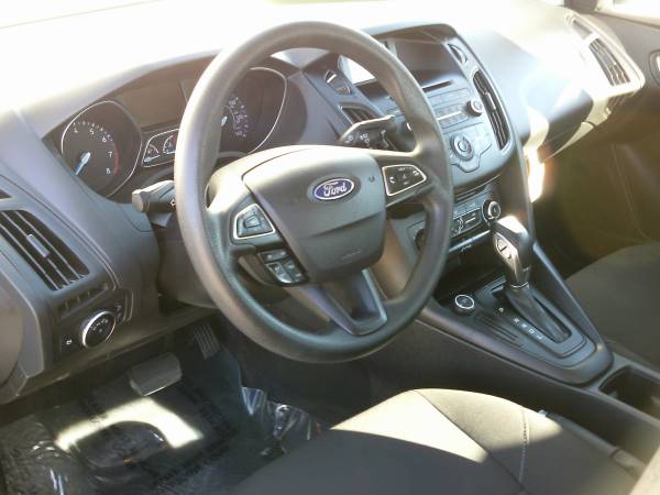 2016 Ford Focus SE-EXTRA CLEAN, RELIABLE SEDAN! for sale in Silvis, IA – photo 11