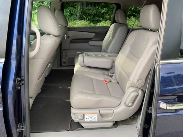 2015 Honda Odyssey EXL - Low Miles - Loaded ! - - by for sale in Tyngsboro, NH – photo 18