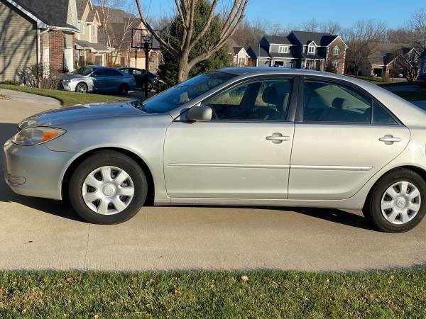 04 TOYOTA CAMRY - cars & trucks - by owner - vehicle automotive sale for sale in URBANDALE, IA – photo 2