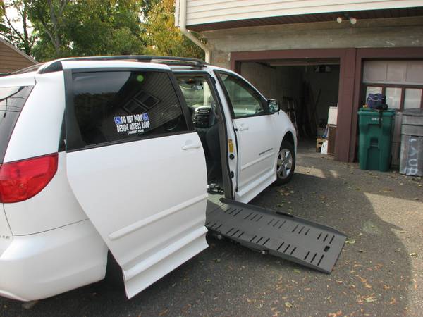 Toyota Handicapped Van for sale in Lynn, MA – photo 8