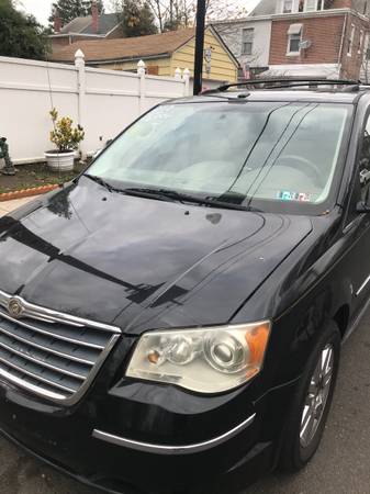 2010 Chrysler town and country limited minivan$4,200 - cars & trucks... for sale in Trenton, PA – photo 2