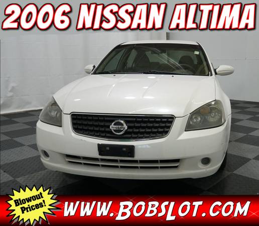 2006 Nissan Altima 2 5s - Excellent Condition - - by for sale in El Paso, TX – photo 2