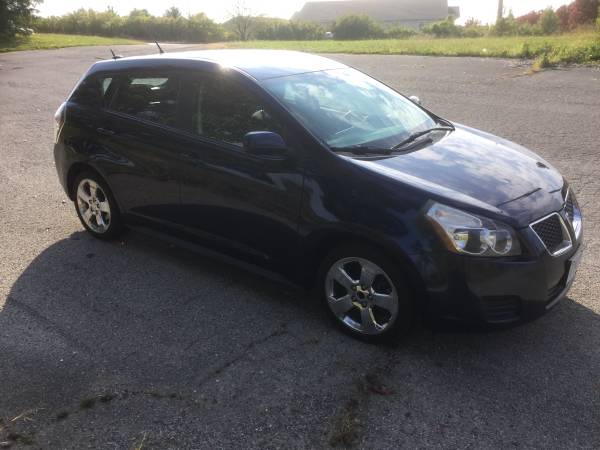 2009 Pontiac Vibe for sale in St. Charles, MO – photo 2